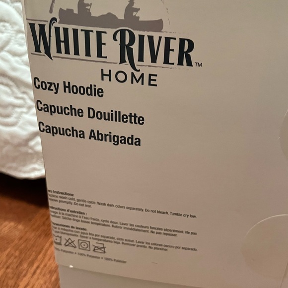 NIP - White River Home Cozy Long Sleeve Hoodie, Outfitter Camo - Picture 4 of 7